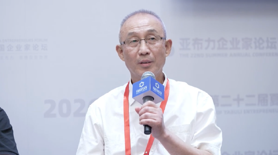 新基讯科技董事长曹强：小黄鸭、Labubu等产品向消费级AI方向演进
