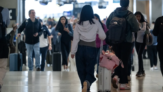 机票价格或将继续走高，但航空公司利润却难同步上涨